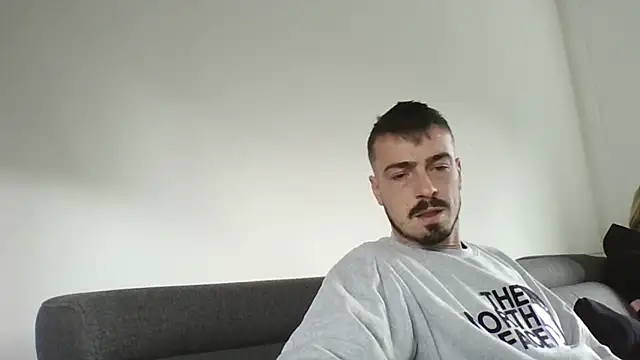 Snapshot of jaycoy22 chatting on 15, 9, 2025 jaycoy22 online show from 15, 9, 2025