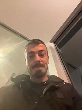 Snapshot of jaycoy22 chatting on 29, 11, 2025 jaycoy22 online show from 29, 11, 2025