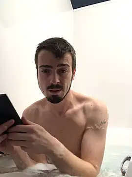 Snapshot of jaycoy22 chatting on 18, 1, 2026 jaycoy22 online show from 18, 1, 2026