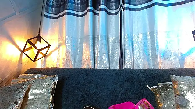 Cristal Gem1 online show from 6, 2, 2026