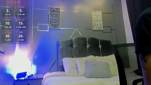 oliver mr  online show from 26, 11, 2025