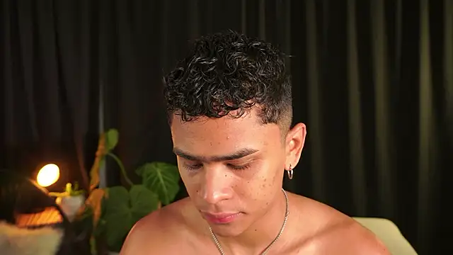 Snapshot of EROS_AND_ALAN chatting on 4, 2, 2026 EROS AND ALAN online show from 4, 2, 2026