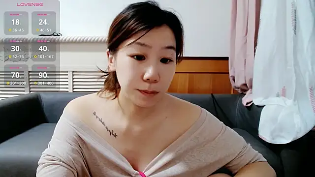 Snapshot of Annasweet- chatting on 16, 9, 2025 Annasweet- online show from 16, 9, 2025