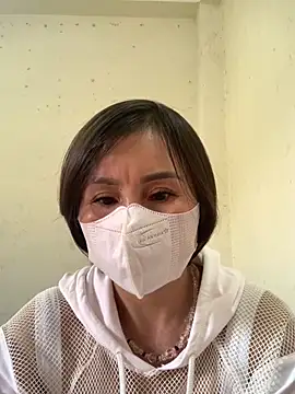 Snapshot of Hello_Linchii chatting on 12, 9, 2025 Hello Linchii online show from 12, 9, 2025