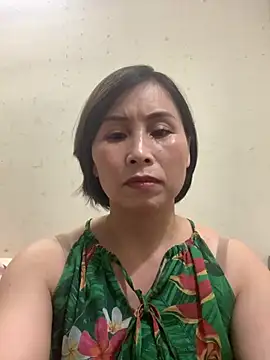 Snapshot of Hello_Linchii chatting on 21, 9, 2025 Hello Linchii online show from 21, 9, 2025