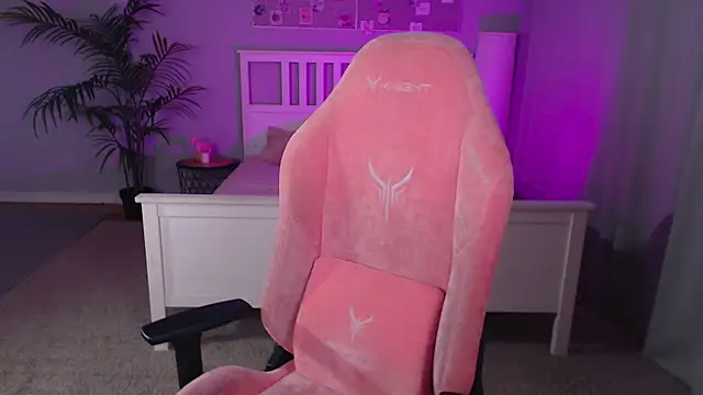 Snapshot of Barbara_Brylska chatting on 16, 10, 2025 Barbara Brylska online show from 16, 10, 2025