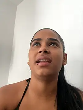 Snapshot of zoe_evans5 chatting on 18, 10, 2025 zoe evans5 online show from 18, 10, 2025