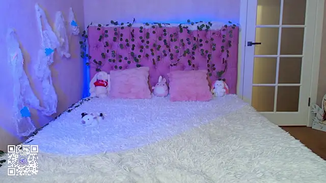 Pink Lila18 online show from 20, 2, 2026