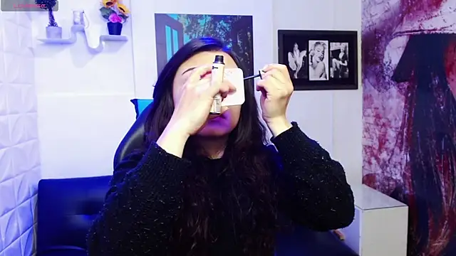 Eva Roussell online show from 1, 10, 2025