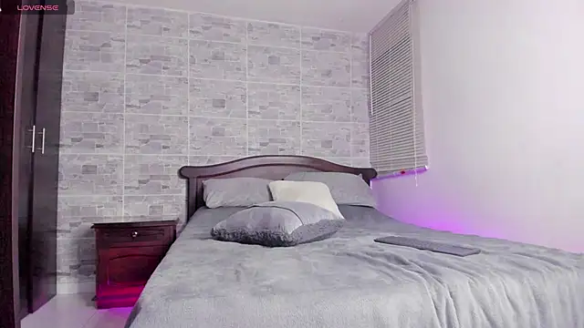 Snapshot of DavisFirb chatting on 29, 10, 2025 DavisFirb online show from 29, 10, 2025