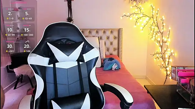 LenaStylesOA online show from 10, 9, 2025