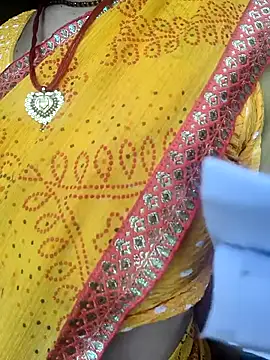 Snapshot of Idhika_Handoo chatting on 22, 9, 2025 Idhika Handoo online show from 22, 9, 2025