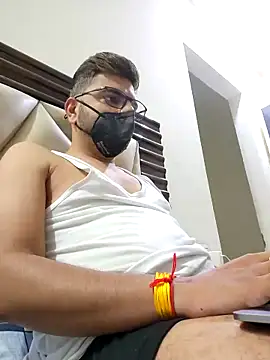 Snapshot of LoveGuruRA chatting on 13, 10, 2025 LoveGuruRA online show from 13, 10, 2025