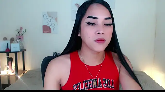 Snapshot of Lessandra_Lust chatting on 11, 11, 2025 Lessandra Lust online show from 11, 11, 2025