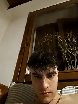 Snapshot of David_leons chatting on 10, 4, 2026 David leons online show from 10, 4, 2026