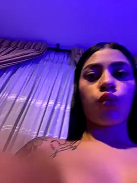 Snapshot of AlannaEvons chatting on 10, 10, 2025 AlannaEvons online show from 10, 10, 2025