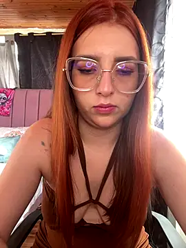 CoraVibes online show from 25, 10, 2025