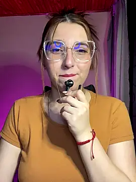 CoraVibes online show from 30, 11, 2025