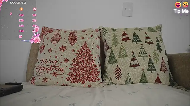 Snapshot of Roxybeautyy chatting on 9, 2, 2026 Roxybeautyy online show from 9, 2, 2026