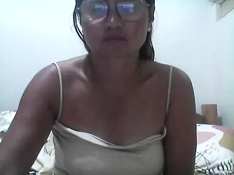 Snapshot of nathalie0045 chatting on 30, 6, 2026 nathalie0045 online show from 30, 6, 2026
