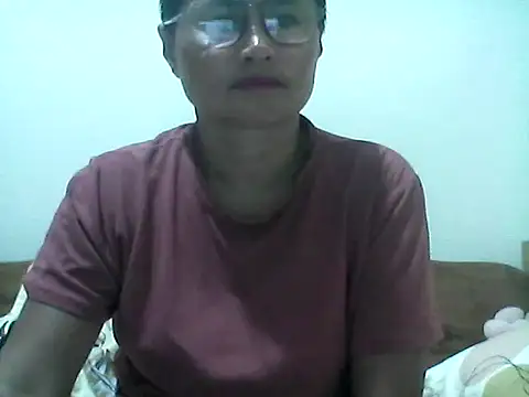 Snapshot of nathalie0045 chatting on 9, 7, 2026 nathalie0045 online show from 9, 7, 2026