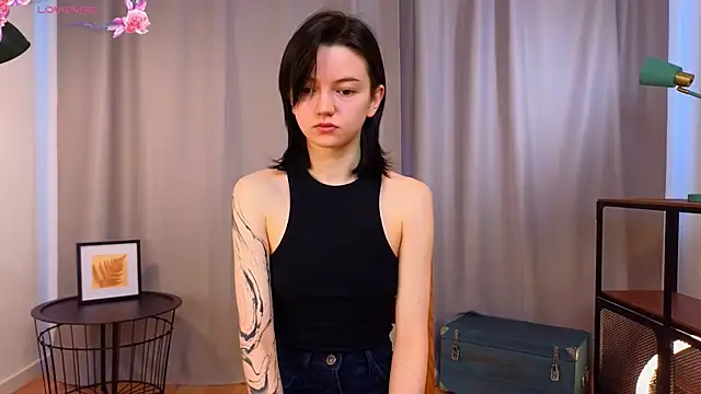 Snapshot of PamilaGrassle chatting on 18, 9, 2025 PamilaGrassle online show from 18, 9, 2025