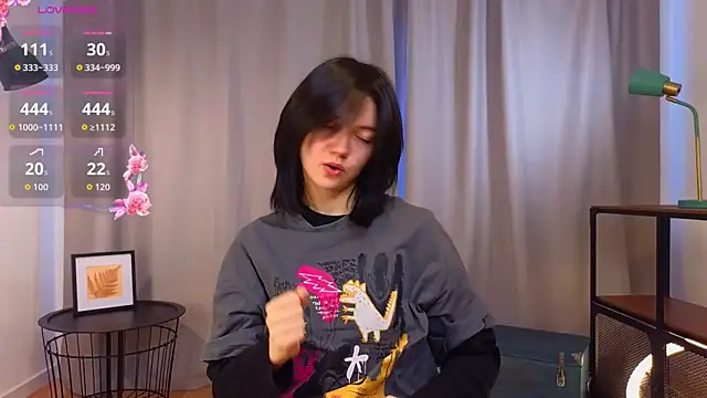 Snapshot of PamilaGrassle chatting on 3, 10, 2025 PamilaGrassle online show from 3, 10, 2025