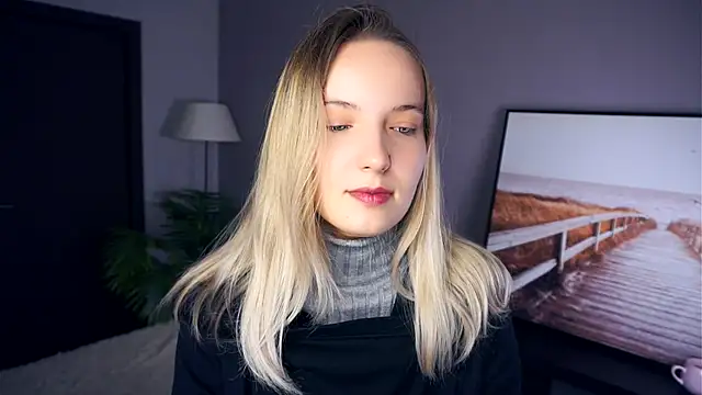 HongTomczak online show from 13, 9, 2025