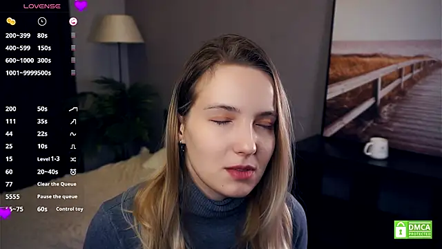 HongTomczak online show from 3, 10, 2025