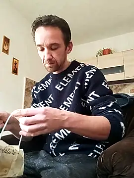 Snapshot of xxxxxcgbn chatting on 19, 10, 2025 xxxxxcgbn online show from 19, 10, 2025