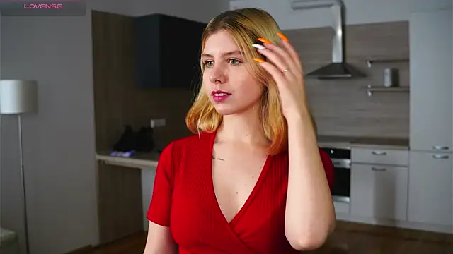 HermelindaKopczyk online show from 9, 10, 2025