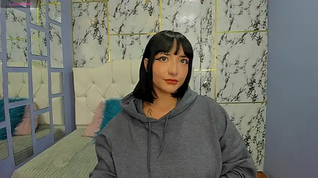 Itsuki N online show from 14, 11, 2025