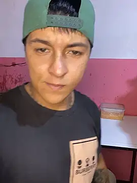 Snapshot of Jrivera22 chatting on 29, 10, 2025 Jrivera22 online show from 29, 10, 2025