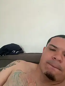 Snapshot of YadielPublic chatting on 14, 2, 2026 YadielPublic online show from 14, 2, 2026