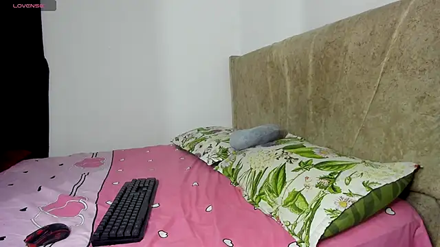 kinky sexyhot online show from 26, 9, 2025