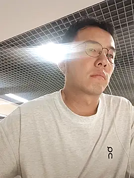 Snapshot of nnnnnan9527 chatting on 17, 9, 2025 nnnnnan9527 online show from 17, 9, 2025