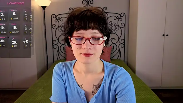 Snapshot of oliviafairy1 chatting on 21, 10, 2025 oliviafairy1 online show from 21, 10, 2025