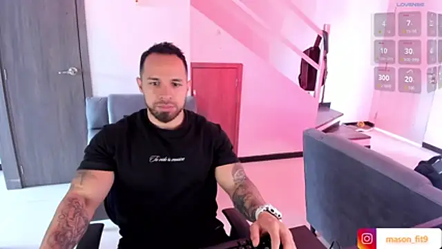 Snapshot of Scarlett_Luxe chatting on 18, 7, 2026 Scarlett Luxe online show from 18, 7, 2026