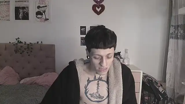 Snapshot of 2cyboy_ chatting on 25, 9, 2025 2cyboy online show from 25, 9, 2025