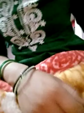 Snapshot of Hot_tin74 chatting on 11, 11, 2025 Hot tin74 online show from 11, 11, 2025