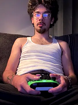 Snapshot of bigbrownpleasure chatting on 18, 11, 2025 bigbrownpleasure online show from 18, 11, 2025