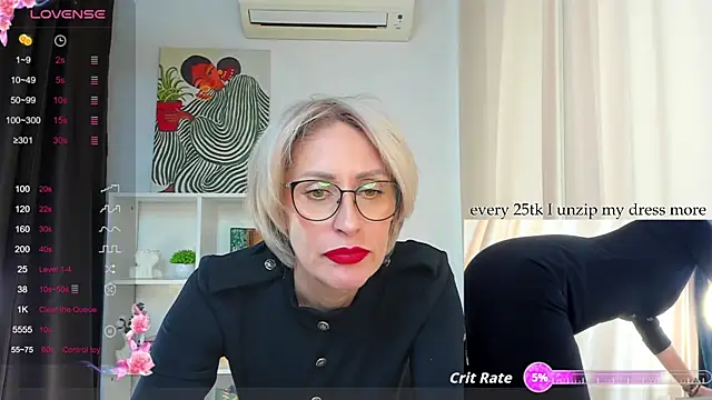Snapshot of PamellaMurphy chatting on 13, 10, 2025 PamellaMurphy online show from 13, 10, 2025