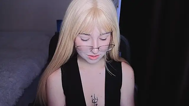 Snapshot of YukiMisa chatting on 20, 9, 2025 YukiMisa online show from 20, 9, 2025
