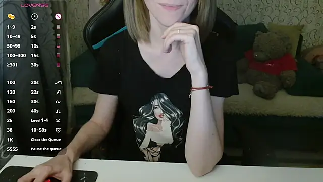 Ogonechekkk online show from 15, 10, 2025