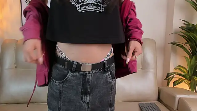 Violeta Foxz online show from 17, 9, 2025