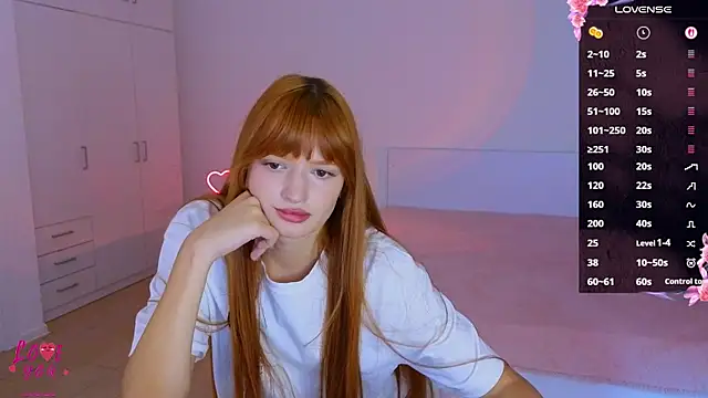 Snapshot of CuteAriel7 chatting on 11, 9, 2025 CuteAriel7 online show from 11, 9, 2025