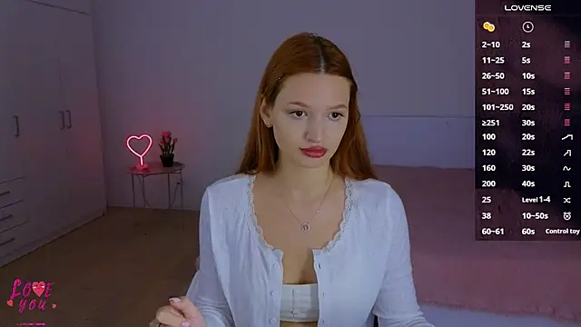 Snapshot of CuteAriel7 chatting on 11, 10, 2025 CuteAriel7 online show from 11, 10, 2025