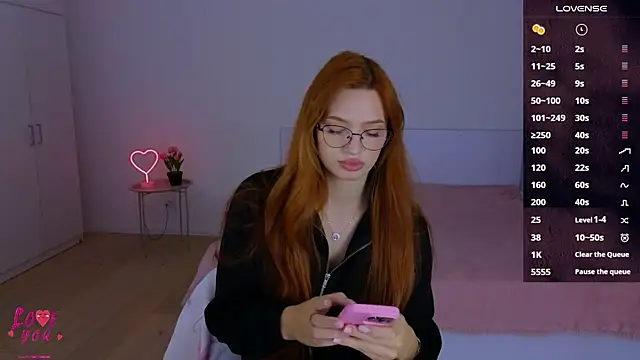 Snapshot of CuteAriel7 chatting on 15, 10, 2025 CuteAriel7 online show from 15, 10, 2025