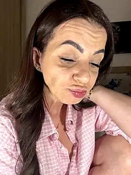 Snapshot of Roxanne_Skye chatting on 23, 9, 2025 Roxanne Skye online show from 23, 9, 2025