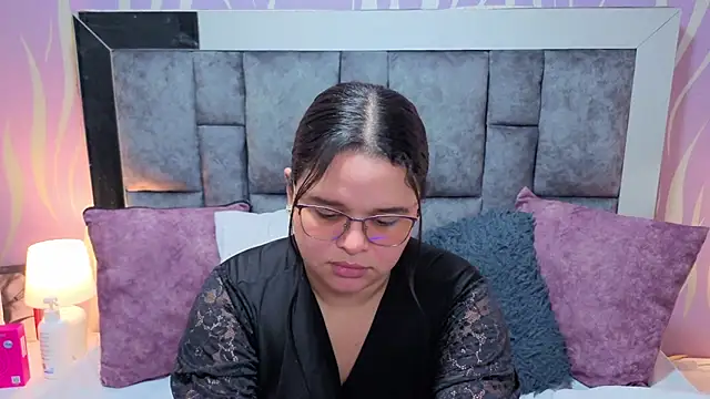 Snapshot of SamanthaPaImer chatting on 7, 10, 2025 SamanthaPaImer online show from 7, 10, 2025